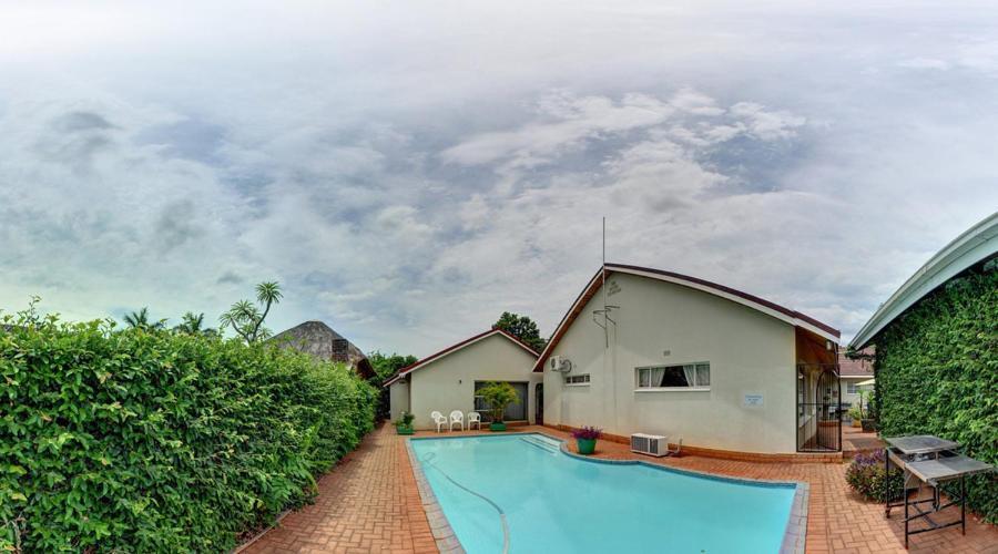 Bezuidenhout Guest House Malalane Esterno foto